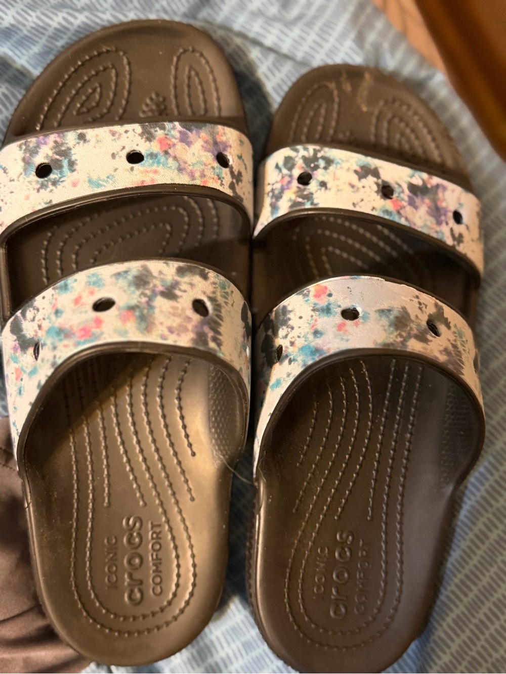 CROCS  Slides with Multicolor Speckle Straps